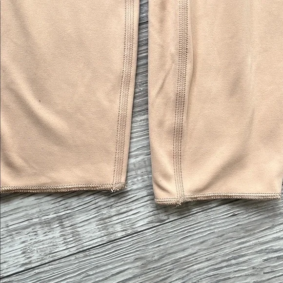 Lululemon High-Waisted Tan Leggings - Picture 6 of 9
